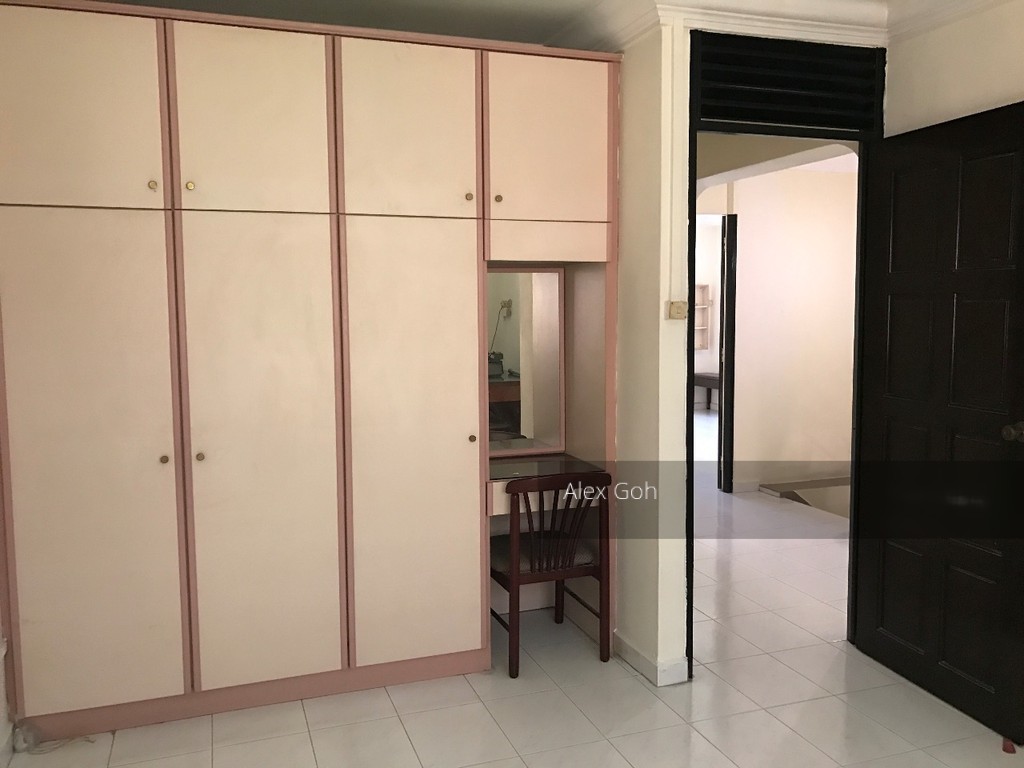 Blk 889 Tampines Street 81 (Tampines), HDB Executive #145729902